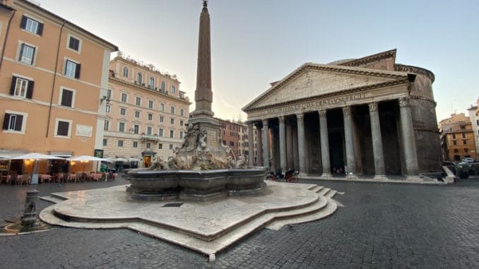 Pantheon aan het Piazza della Rotonda